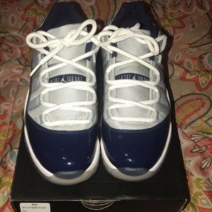 Air Jordan 11 low Georgetown
